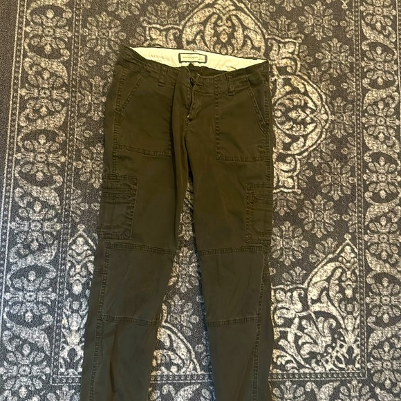 2 for $10 Abercrombie and fitch skinny cargo pants - Picture 1 of 2